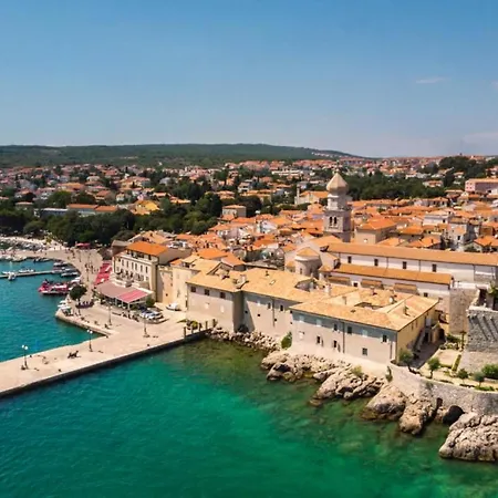 别墅 With A Beautiful Sea View Near The - By Traveler Tourist Agency Krk Id 2175 Kornić
