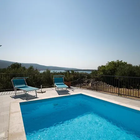 别墅 With A Beautiful Sea View Near The - By Traveler Tourist Agency Krk Id 2175 Kornić